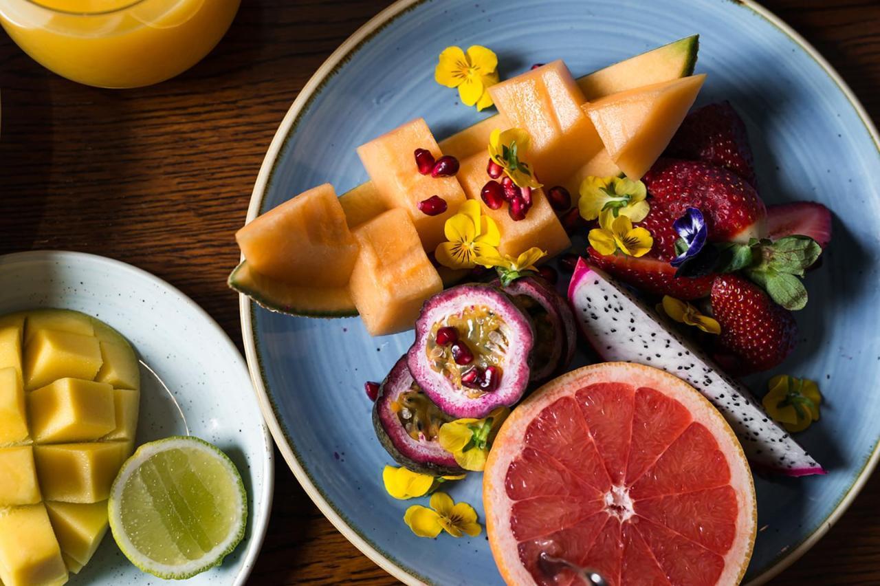 The Westin Melbourne Hotell Eksteriør bilde Fruit salad
