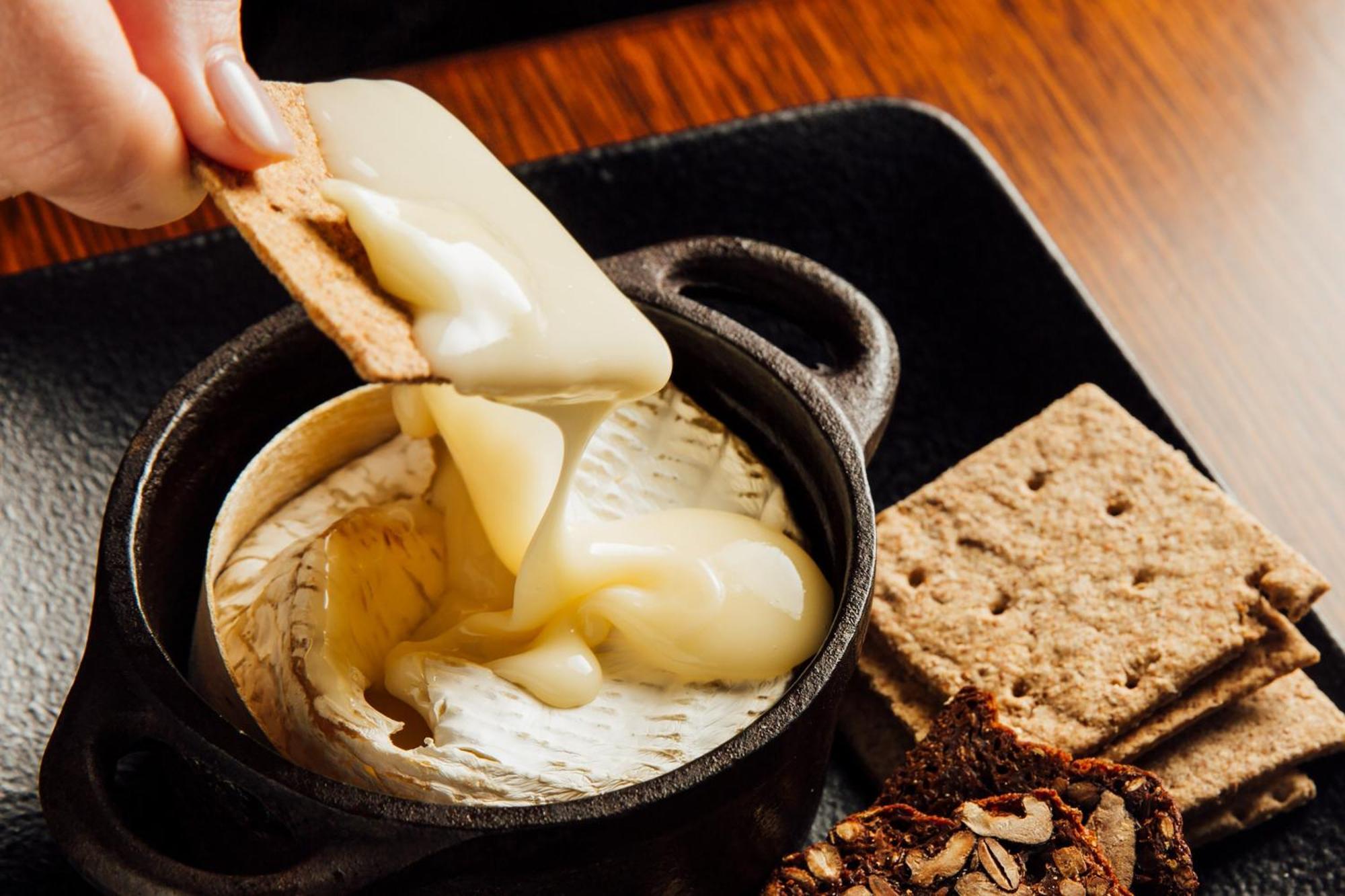 The Westin Melbourne Hotell Eksteriør bilde A cheese fondue
