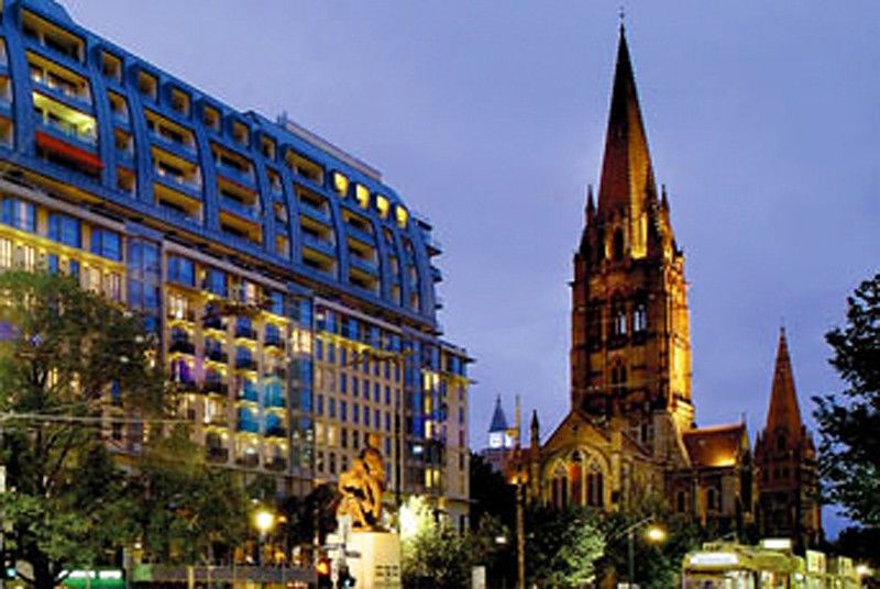 The Westin Melbourne Hotell Eksteriør bilde The St Patrick's Cathedral, Melbourne